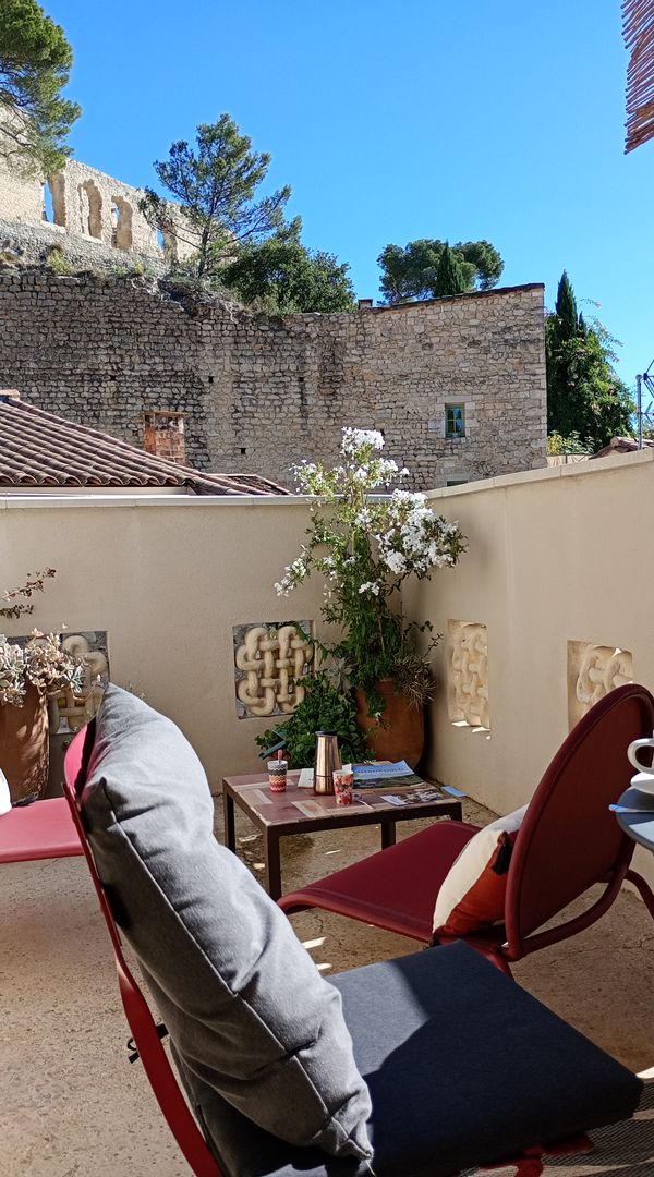 La Maison Jollion en Provence  - Entre Arles et Avignon