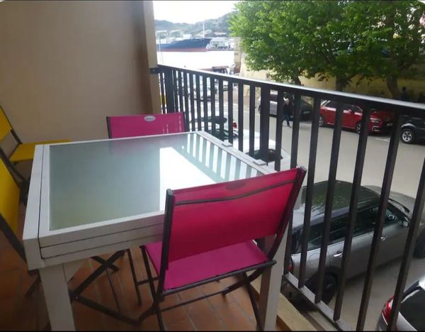 Charmant appartement ville et port