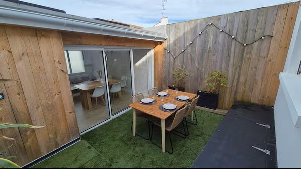 La maison de Paulin: maison plein centre ville à 100m de la plage