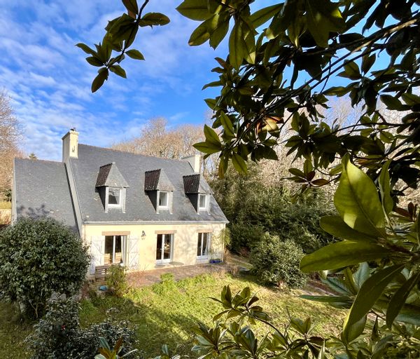 Villa bretonne de Gaëlle et JB, 4 chambres, 2 à 8 pers, à proximité de la mer.