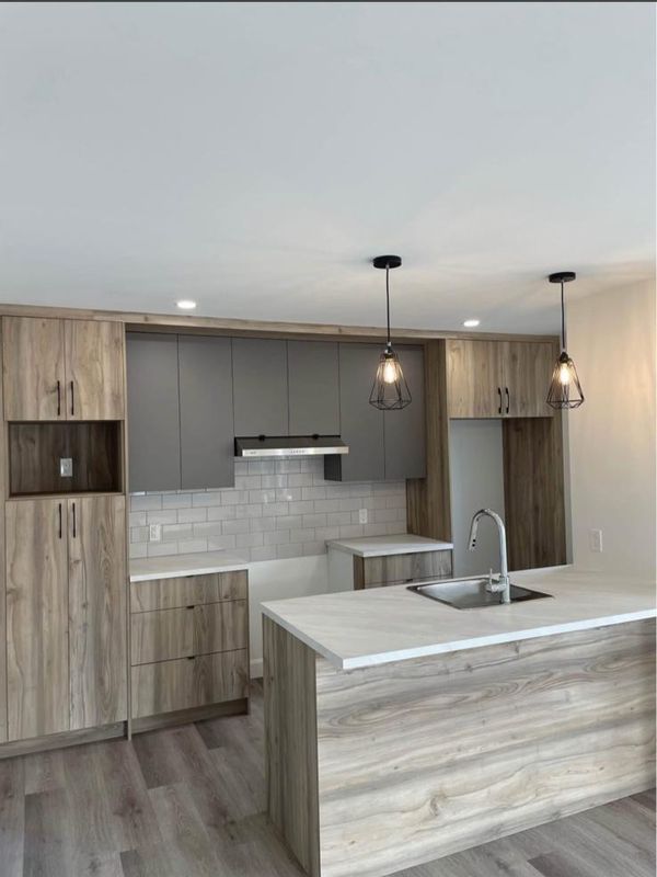 Petit appartement neuf, idéal pour 2 à 3 personnes. Quartier calme, non loin du centre-ville !