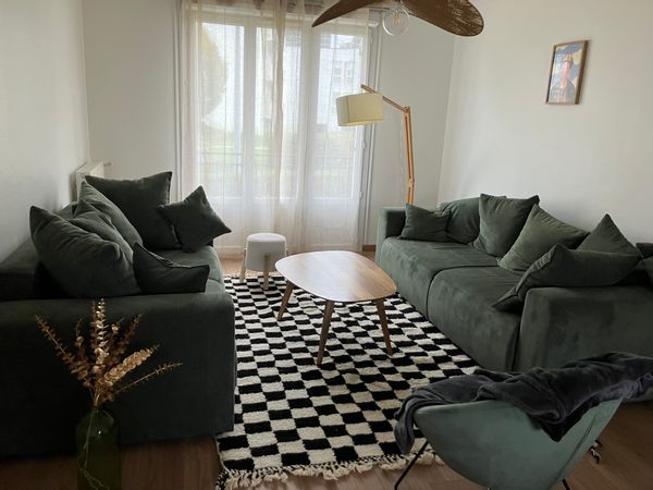 La maison dans ville paisible proche Loire