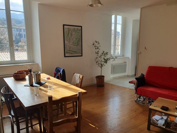 Appartement lumineux et sans vis à vis avec vue sur les 3 Becs