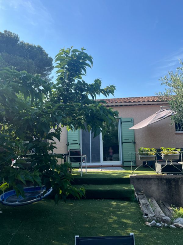 La maison de Aurore Maison 4 pers. avec un jardin paisible,une vue en hauteur sur la foret communale
