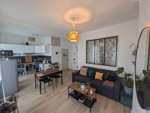 Un appartement à Marseille à la croisée des chemins, prêt de tout
