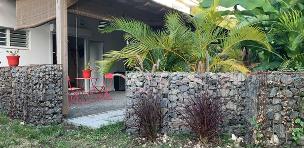 Gîte les perroquets - appartement T3 en bas de villa