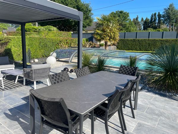 cosy maison  moderne  avec piscine A 40 minutes des plages idéalement située pour visiter la Région