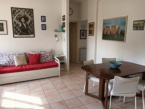 SANTA MARINELLA (RM), charmant appartement dans une copropriété calme près de la mer