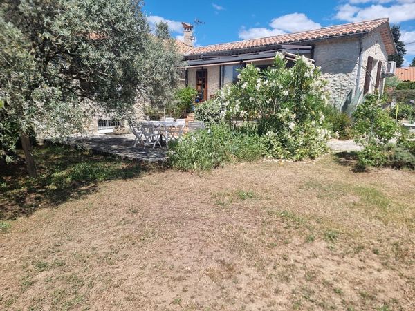Maison en pierre à quelques minutes à pied du centre ville de Vaison la Romaine