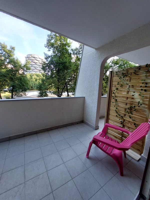 Chambre lumineuse de 13 m2 proche de Paris