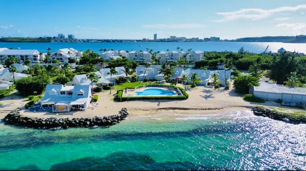 Notre maison Les pieds dans le sable