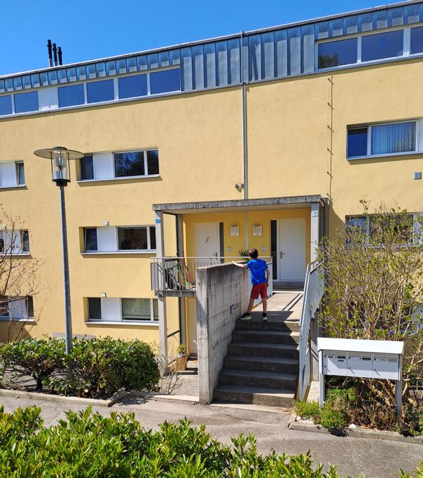 Duplex avec grands balcons et un magnifique rooftop dans un quartier très calme