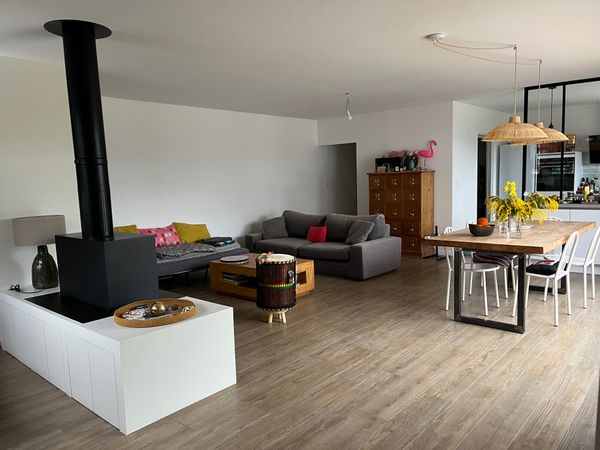 Maison familiale avec grande terrasse à 300m de la plage et du coeur du village
