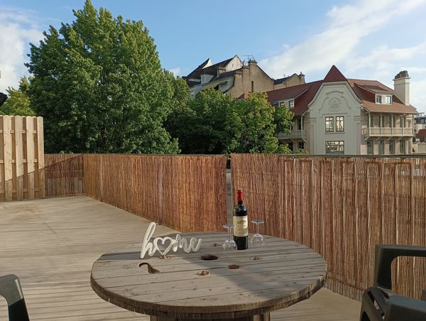 Bienvenue dans notre appartement totalement rénové de 60m2 en plein centre de Pau, place Clémenceau.