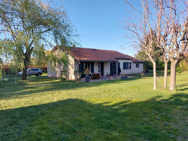 Maison de plain pied de 100m2 sur 1300m2 de terrain