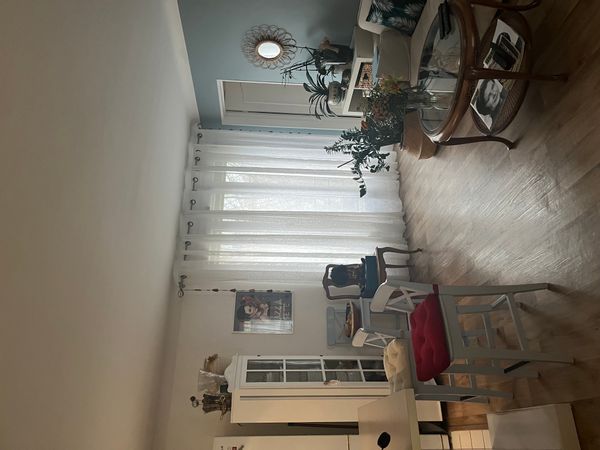 Spacious home near Paris, 30 min to the centre, parking, piano, quiet residence, non-smoking.