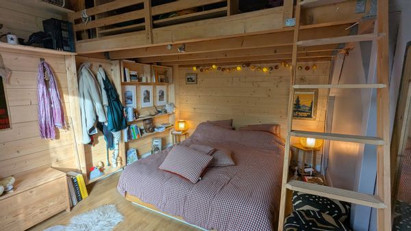 Maison de banlieue à proximité d'un lac très proche de Paris.