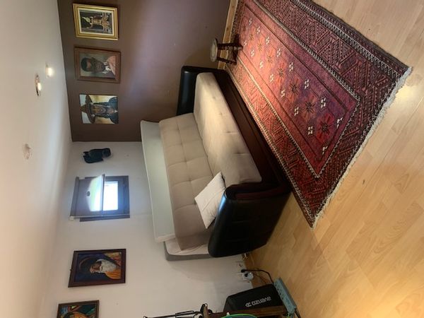 Chambre privée dans une maison familiale.