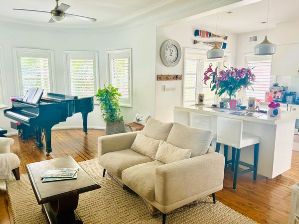 Manly Harbour house, 3 bedrooms near Manly Beach.