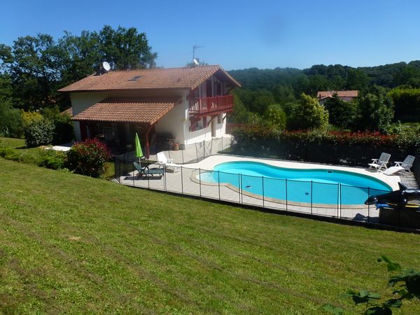 Larressore Villa
