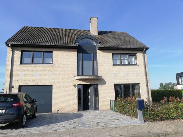 Maison 6 personnes à moins d'1km du centre de Nivelles avec vue sur les champs