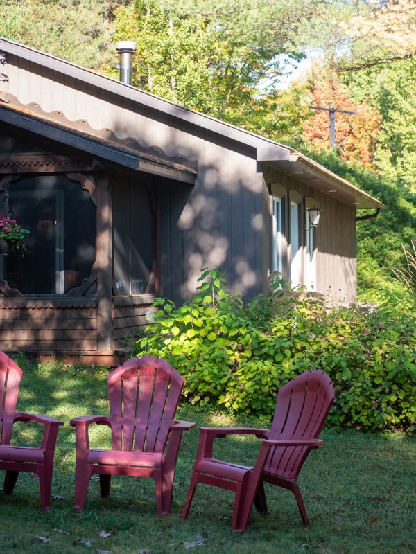 Chalet le Pêcheur (Fisherman) sur un Lake Resort à 50 min de Montréal