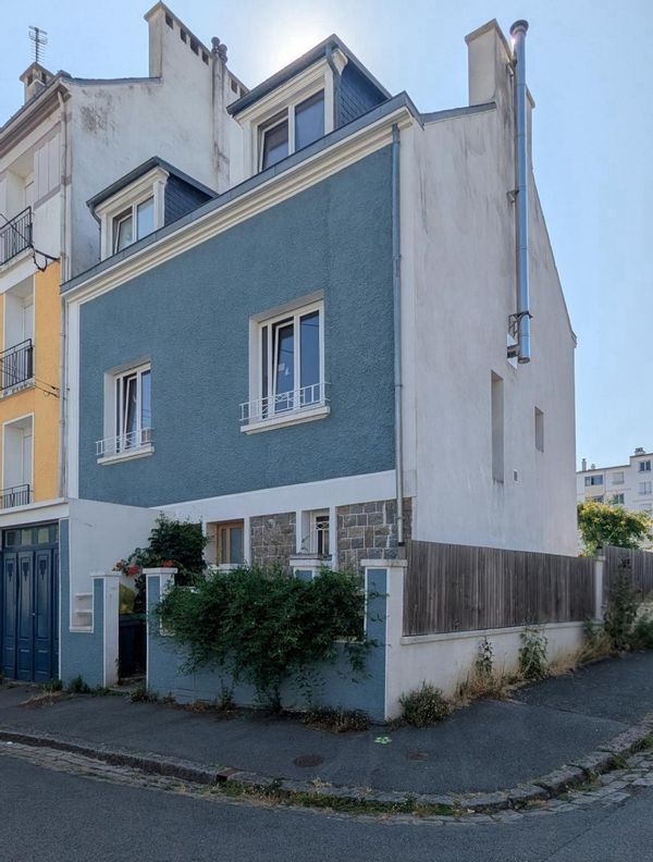 La maison de Lena, Romain et compagnie