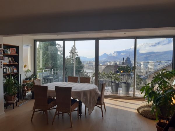 Appartement 3 chambres en périphérie de Grenoble, 25mn à pied, aussi accessible en tram