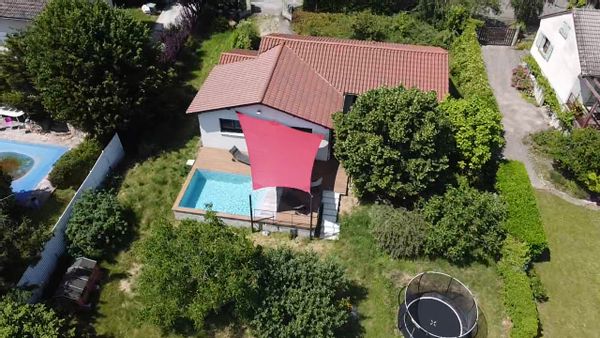 Maison à proximité de Lyon (30min, transport en commun possible) avec un espace extérieur à vivre ☀️
