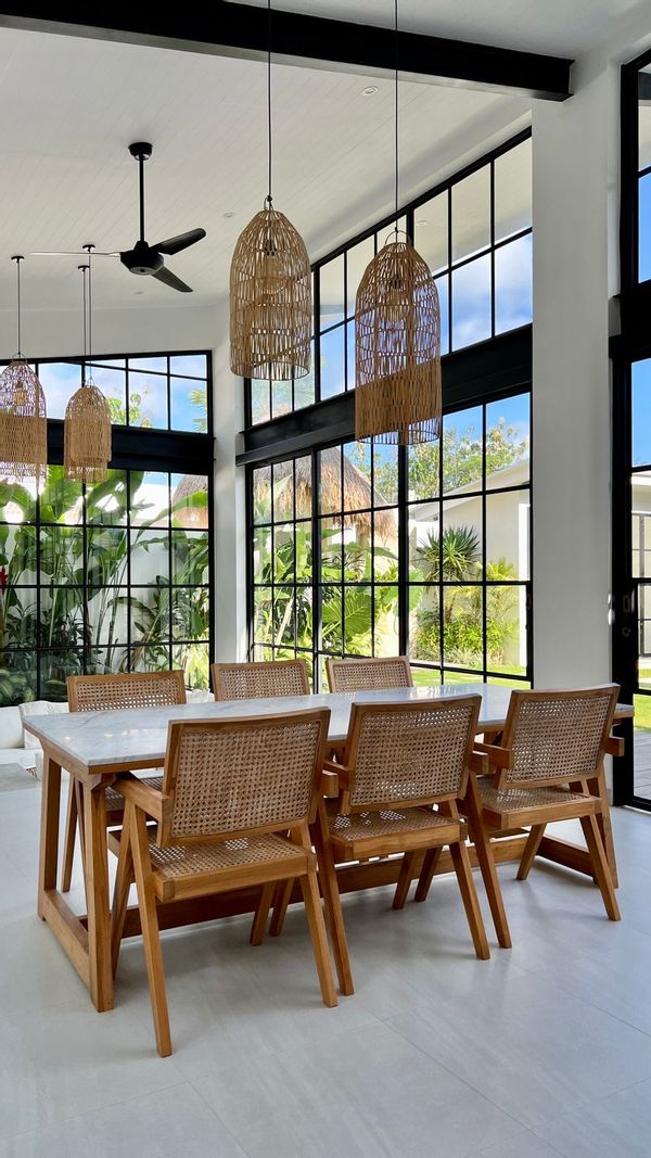 Modern Elegance in Bingin Beach: 3 BR Luxury Villa