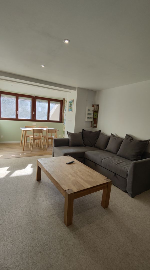 MAISON à ORCINES de 80m2 pour 6 personnes, 2 Chambres, Jardin, Véranda, proche VULCANIA, PUY DE DÔME