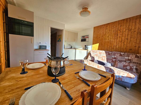 La maison de Samuel : charmant appartement familial pour 4 personnes, proche ski & lac.