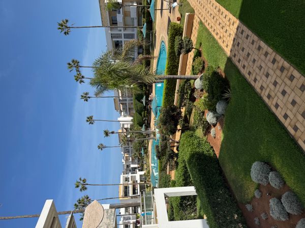 Appartement 2 chambres lumineux Rez de jardin à 50 mètres de l’océan atlantique proche Casablanca