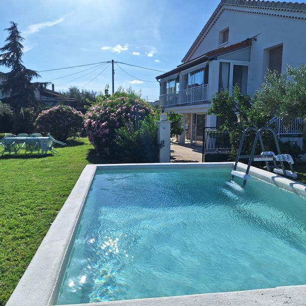 La Villa Marysa 6 personnes en périphérie de la jolie ville d'Aubenas.