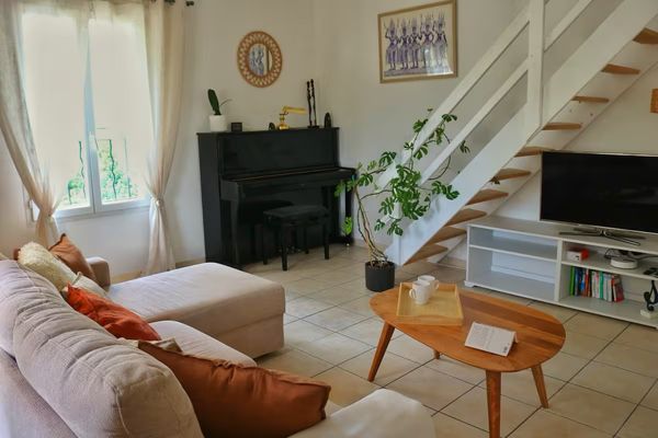 Duplex Loggia avec 3 chambres - climatisé - proche Aix-en-Provence+place parking & borne électrique