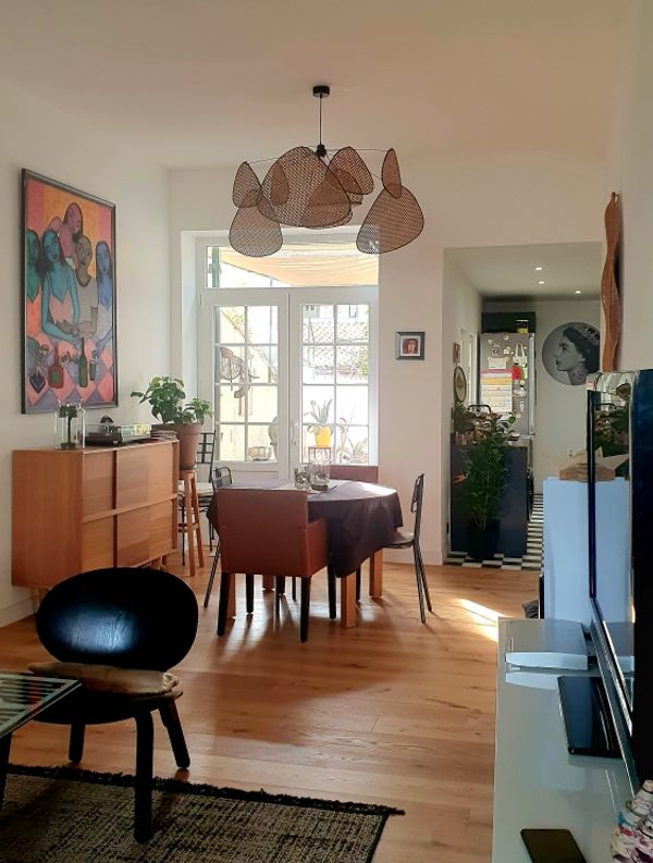 Maison de caractère dans une petite ville de Provence + 2 chats !