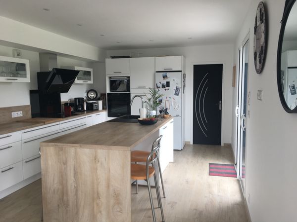 Maison 5 personnes en lotissement à 8 min de Quimper, moins de 20 minutes de la baie de douarnenez.