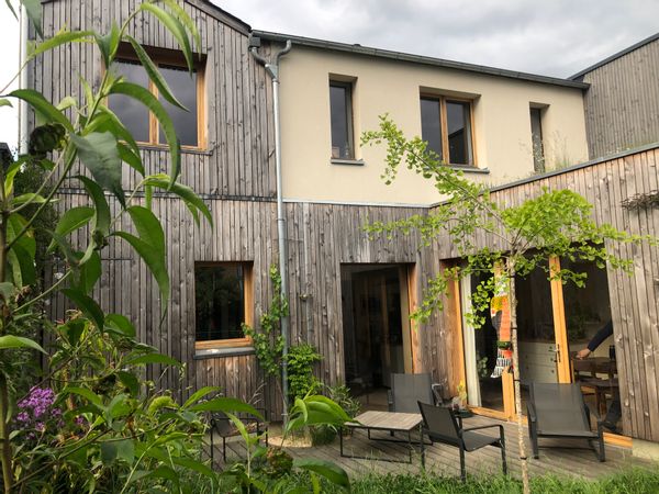 La maison écologique d’Estel et Philou : on l’appelle le nid