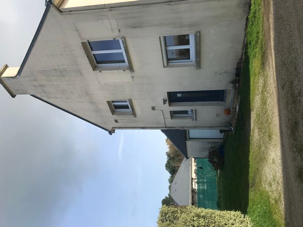La maison de Cécile Maison rustique dans laquelle il fait bon vivre, avec 3 chambres à l’étage .