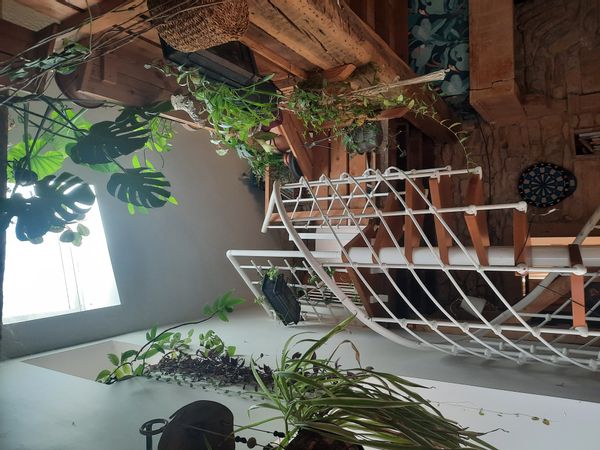 Maison familiale en pierres, charmante, elle est idéale pour les amoureux de la nature.