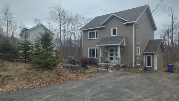 Les Laurentides 4 saisons : lacs, pistes de ski, sentiers de marche et de vélo à votre porte