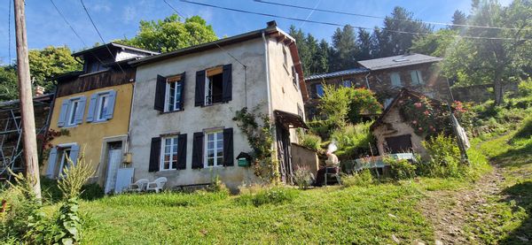 La maison de Jacques et Laurence dans les pyrénées ariégeoises