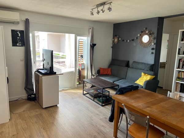 Appartement lumineux à Palavas les flots, à 200 mètres de la mer.