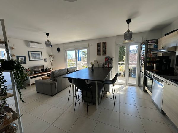 Appartement 1 chambre lumineux avec balcon sur la Côte d’Azur
