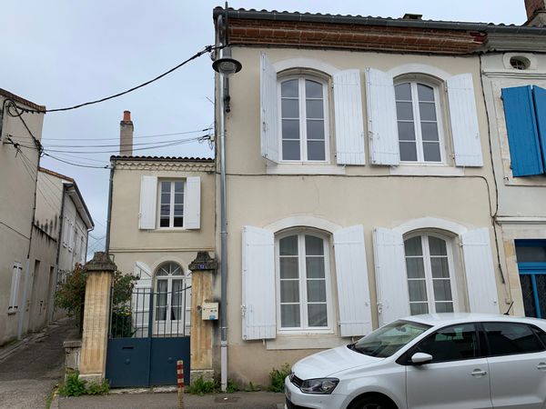 Maison 3 chambres, avec jardin, dans un coin calme, à proximité du centre ville d'Agen