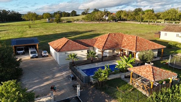 Maison tout confort à quelques minutes de superbes sites Lotois!