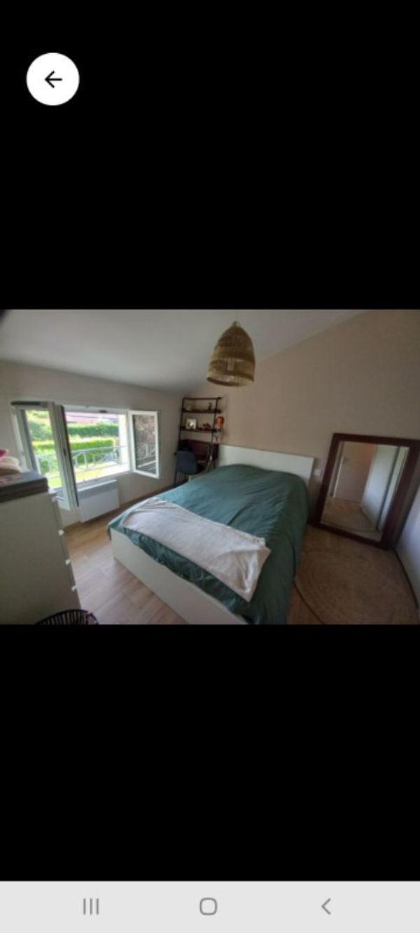 Les deux chambres privées de Christelle + salle de bain privative