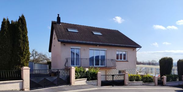 Maison familiale à la campagne