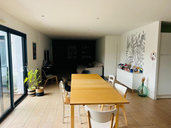 La maison de Richard, Elodie, Alban et Victoire
