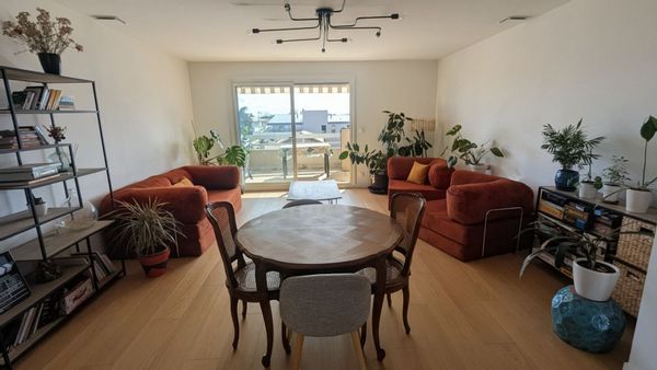 Grand cocon au dernier étage avec terrasse - 10' à pied de l'hypercentre et 5' de la gare !